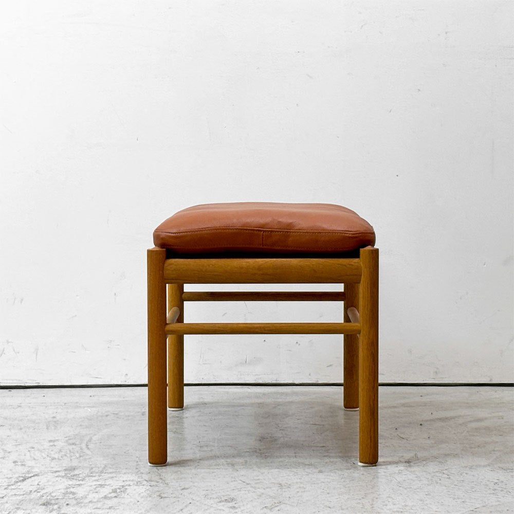 カールハンセン＆サン Carl Hansen & Son コロニアルフットスツール OW149F オーク材オイル仕上げ THOR307 ライトブラウンレザー オーレ・ヴァンシャー ●