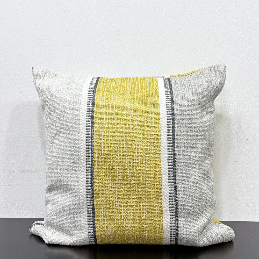 マナトレーディング MANAS TRADING マルチボーダー  クッション ファブリック グレー系 イエロー系 45×45cm ●