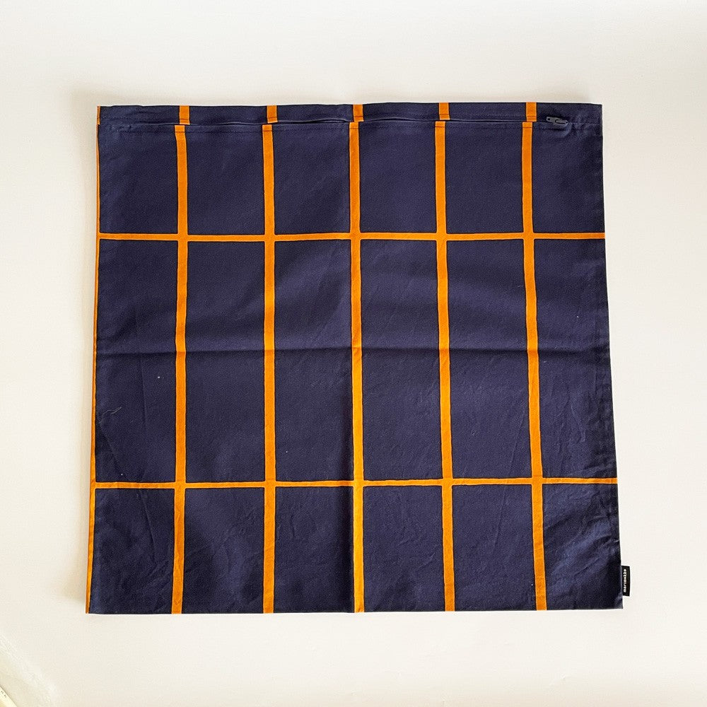マリメッコ marimekko ティイリスキヴィ Tiiliskivi クッションカバー ネイビー オレンジ アルミ･ラティア 廃番カラー 50x50cm 北欧 ■