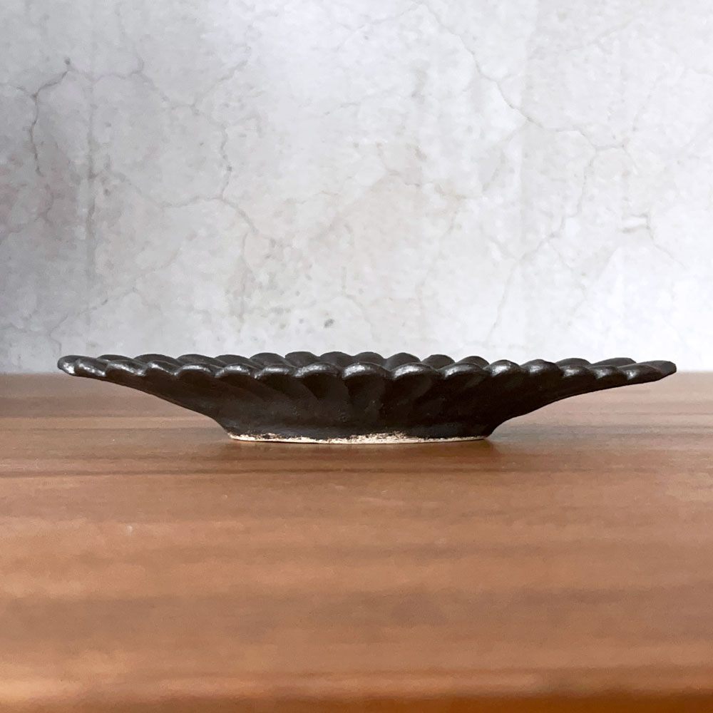 安福由美子 錆釉菊菱形皿 18.5cm 現代作家 ♪