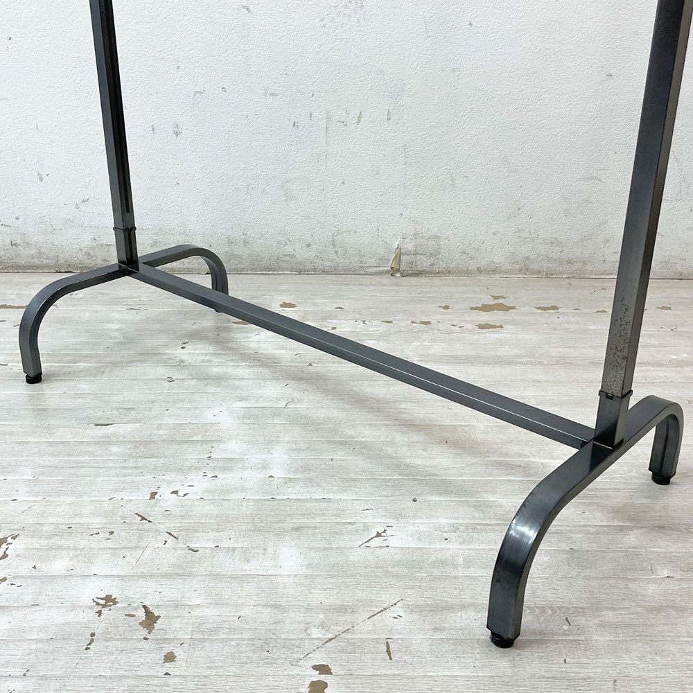 インダストリアルデザイン Industrial design スチール製 ハンガーラック W105cm アジャスター付き 店舗什器 工業系 ●