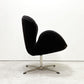 スワンチェア SWAN CHAIR ラウンジチェア アルネ・ヤコブセン Arne Jacobsen ブラック系 ファブリック スウィベル式 リプロダクト デンマークデザイン ●