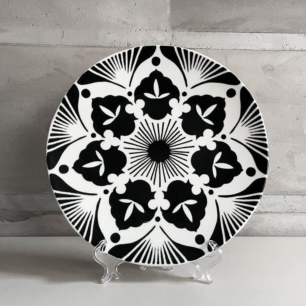 ツェツェアソシエ Tse＆Tse associees お腹ペコペコのお皿たち  les affamés ナヴォイ 大皿プレート ウズベキスタン模様 ブラック フランス パリ 廃番 ♪