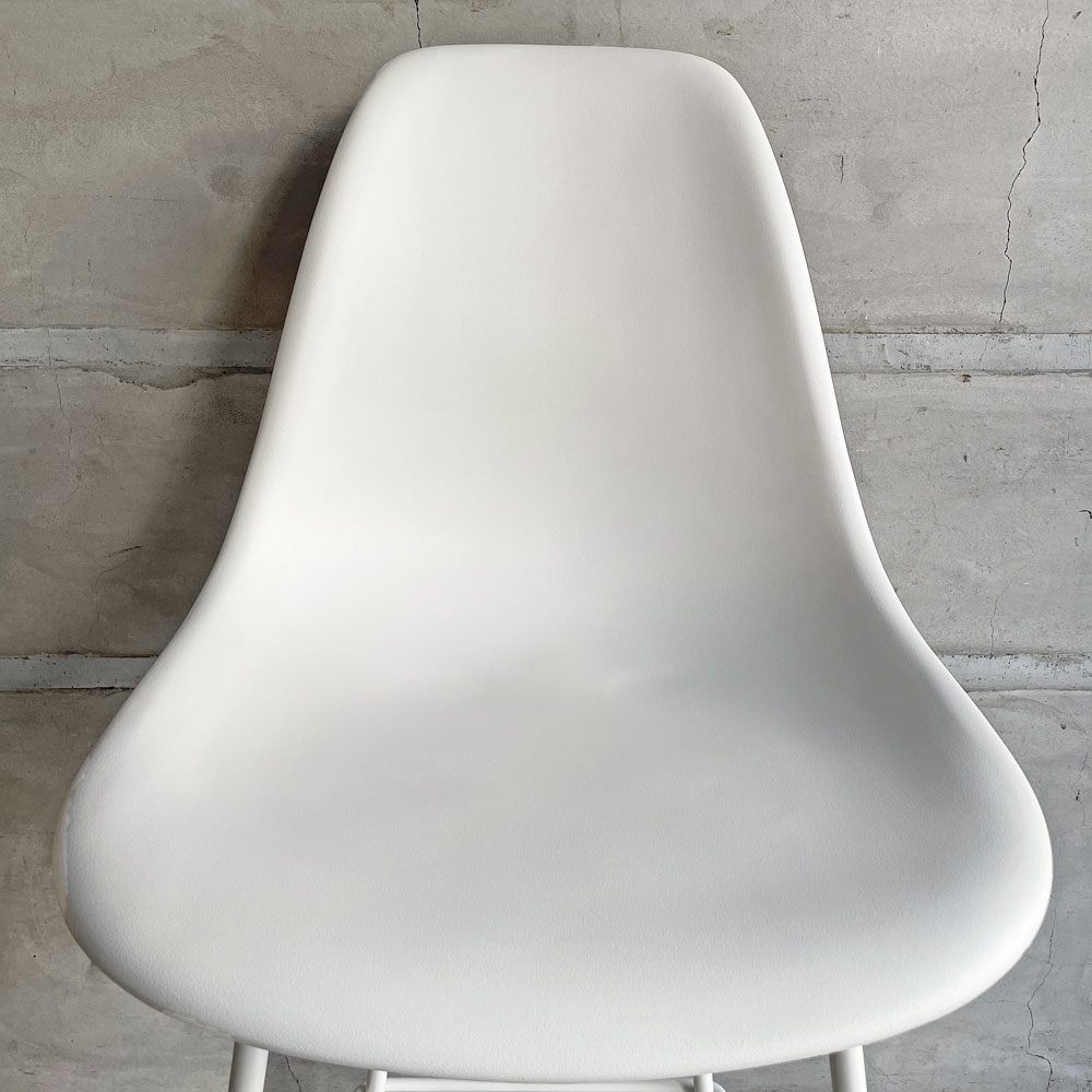 ハーマンミラー Herman Miller イームズプラスチックシェルスツール カウンターハイトスツール ポリプロピレン製 ホワイト ミッドセンチュリー 参考価格￥99,000- ♪