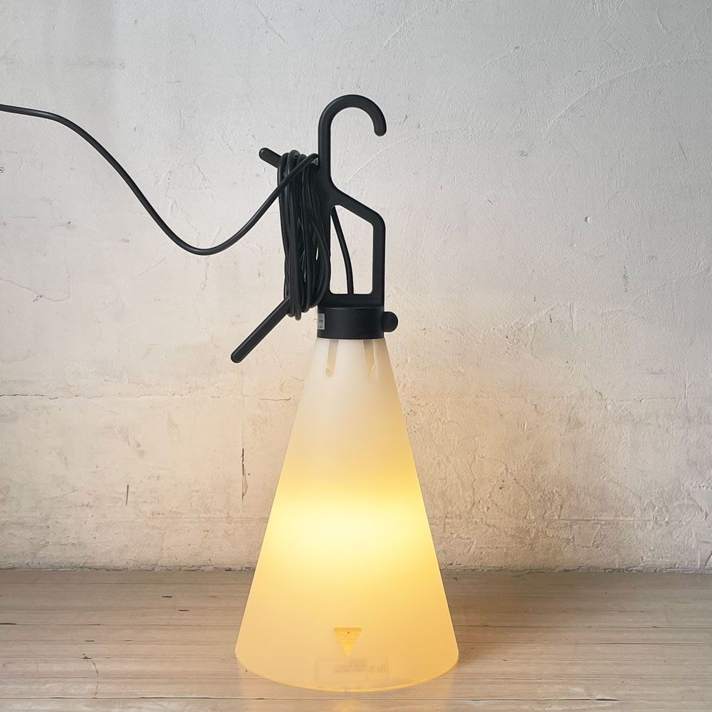 フロス FLOS メイデイ MAYDAY マルチライト スタンドライト ブラック コンスタンチン・グルチッチ Konstantin Grcic 2020年製 MoMA ★