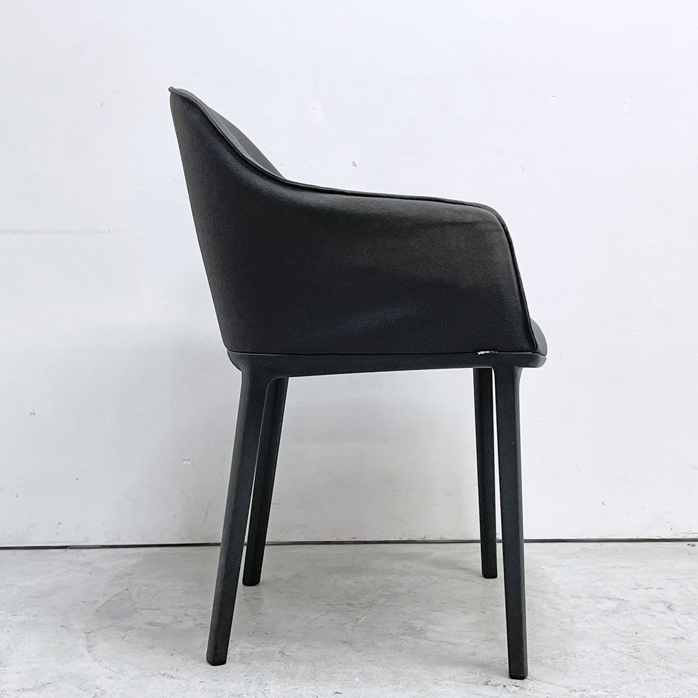 ヴィトラ Vitra ソフトシェル SOFTSHELL アームチェア 4レッグベース ロナン＆エルワン・ブルレック ダークグレー 定価111,100円 ●