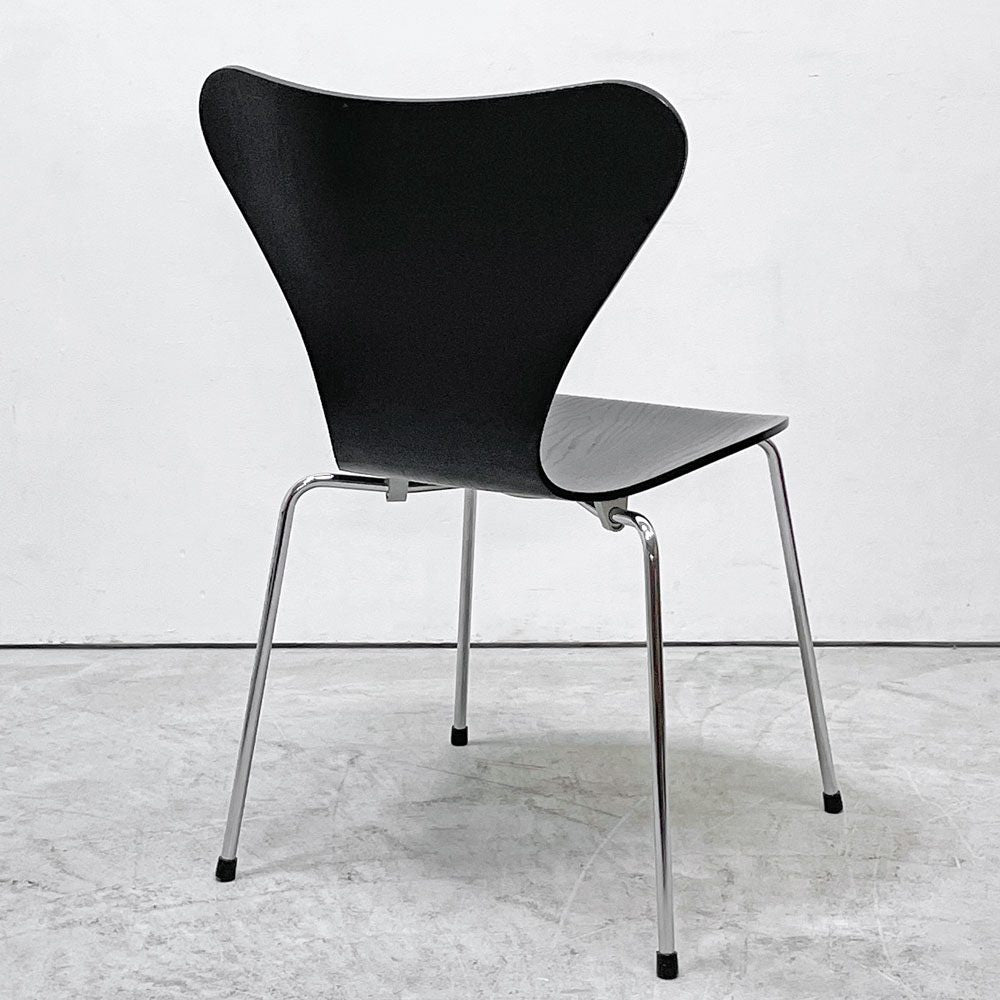 フリッツハンセン Fritz Hansen セブンチェア ダイニングチェア カラードアッシュ ブラック アルネ・ヤコブセン 北欧 デンマーク 定価￥76,780- A ●