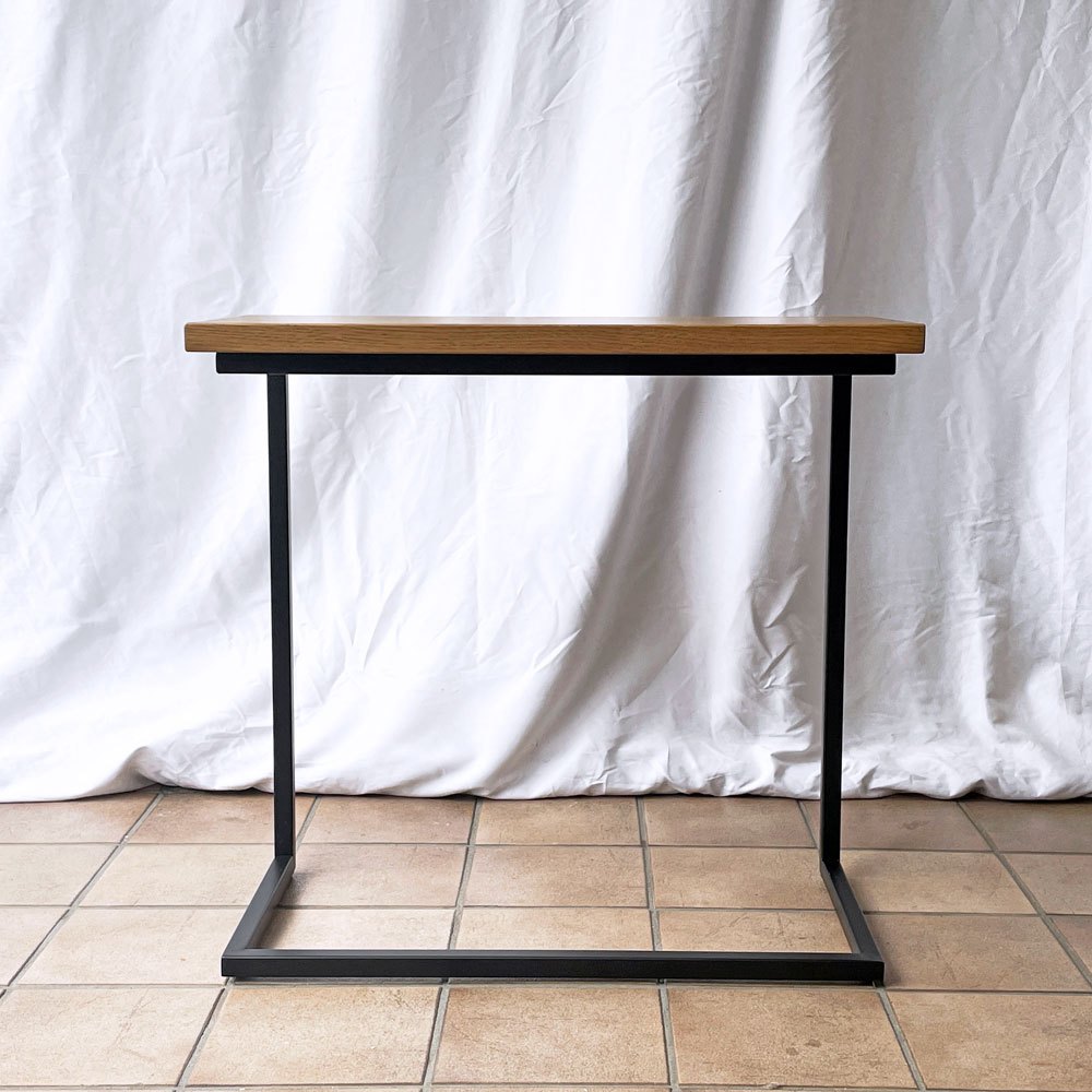 アドレス Address ハント サイドテーブル Mサイズ Hunt side table オーク材 ベッド/ソファサイド アジャスター付き ナチュラル ◇