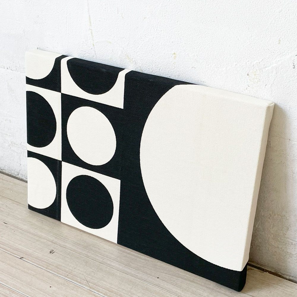 イノベーション INNOVATION ジオメトリ Geometri  ファブリックパネル 36.5x26cm ヴェルナーパントン Verner Panton ★