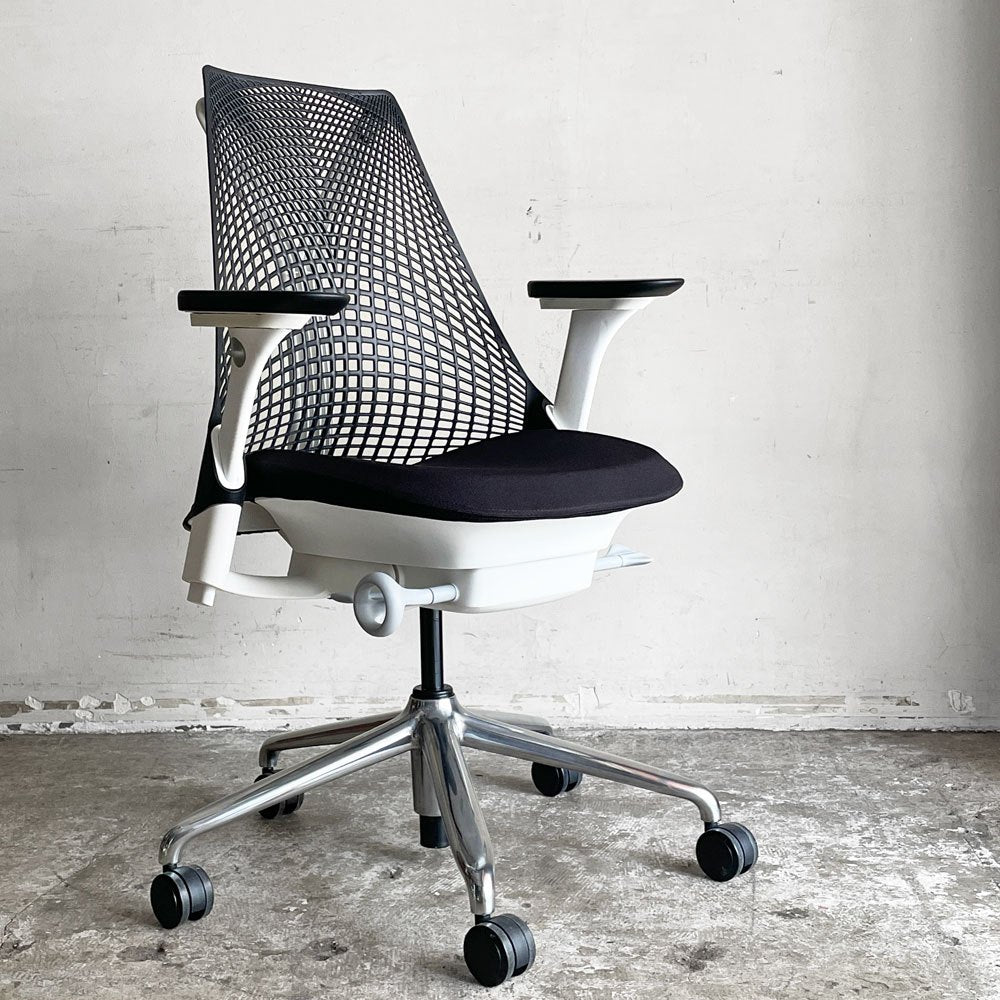 ハーマンミラー HermanMiller セイルチェア SAYL Chair ブラック サスペンションミドルバック アジャスタブルアーム 2023年製 イヴ・ベアール モダンデザイン ■