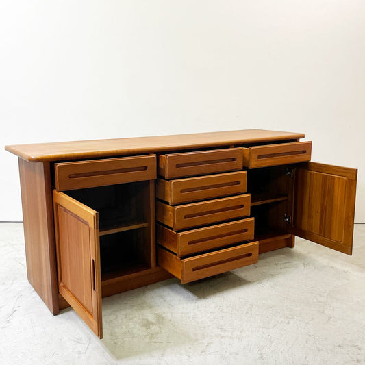 北欧スタイル サイドボード チーク無垢材 7杯 2ドア 棚板固定パーツ付 ●