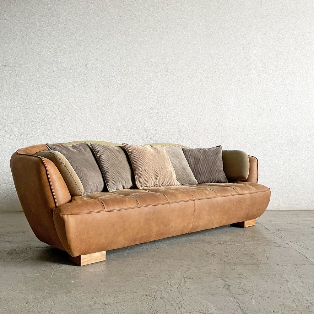 クラッシュゲート CRASH GATE コンフォーム COMFORM オピアム OPIUM 3人掛けソファ W201cm レザーテックス クッション付 定価￥187,000- 〓