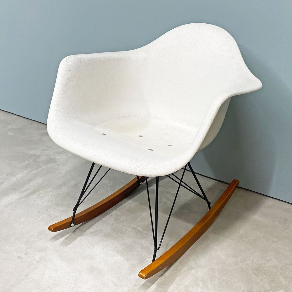 ハーマンミラー Herman Miller モダンファニチャーセールス アームシェルチェア FRP ロッカーベース イームズ ビンテージ ◎