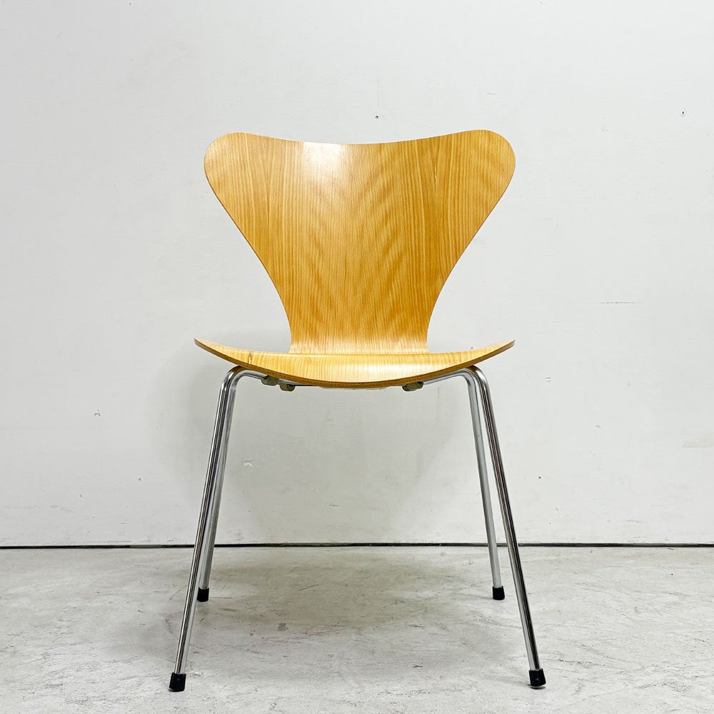 フリッツハンセン Fritz Hansen 3107 セブンチェア ラッカー仕上げ スタッキング アルネ・ヤコブセン デンマーク 北欧家具 ビンテージ B ●