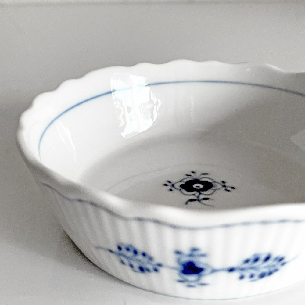 ロイヤルコペンハーゲン ROYAL COPENHAGEN ブルーフルーテッド Blue Fluted ジャパニーズ Japanese ラウンドディッシュ 平皿 丸皿 φ11cm デンマーク製 北欧 廃番 B ■