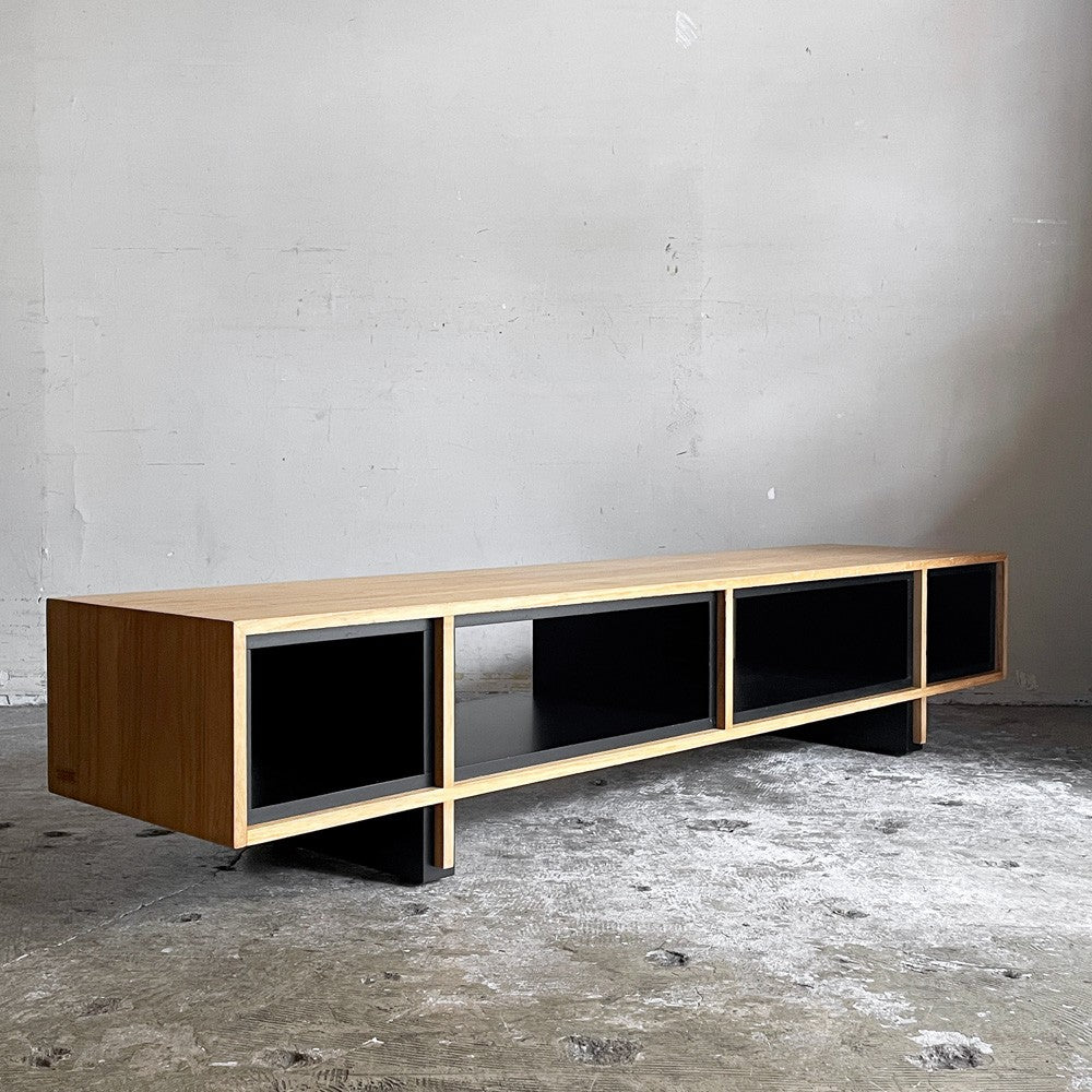 ランドスケーププロダクツ Landscape Products レイモンドキャビネットロー RAYMOND CABINET LOW AVボード 桐無垢材 W150cm 定価85,800- ■