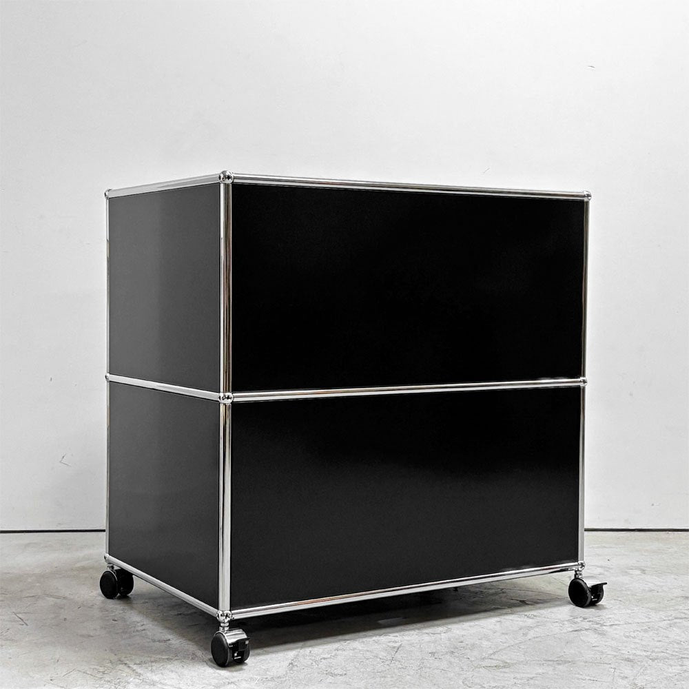 ユーエスエムハラー USMハラー USM Haller モジュラーファニチャー キャビネット シェルフ 1列2段 ドロップダウンドア キャスター付き グラファイトブラック 定価￥165,385- ●