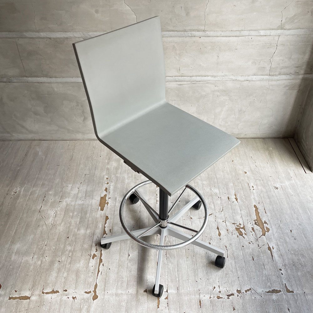 ヴィトラ Vitra ゼロフォー カウンター 04 Counter オフィスチェア ハイチェア カウンターチェア グレー キャスターチェア マールテン・ヴァン・セーヴェレン ♪