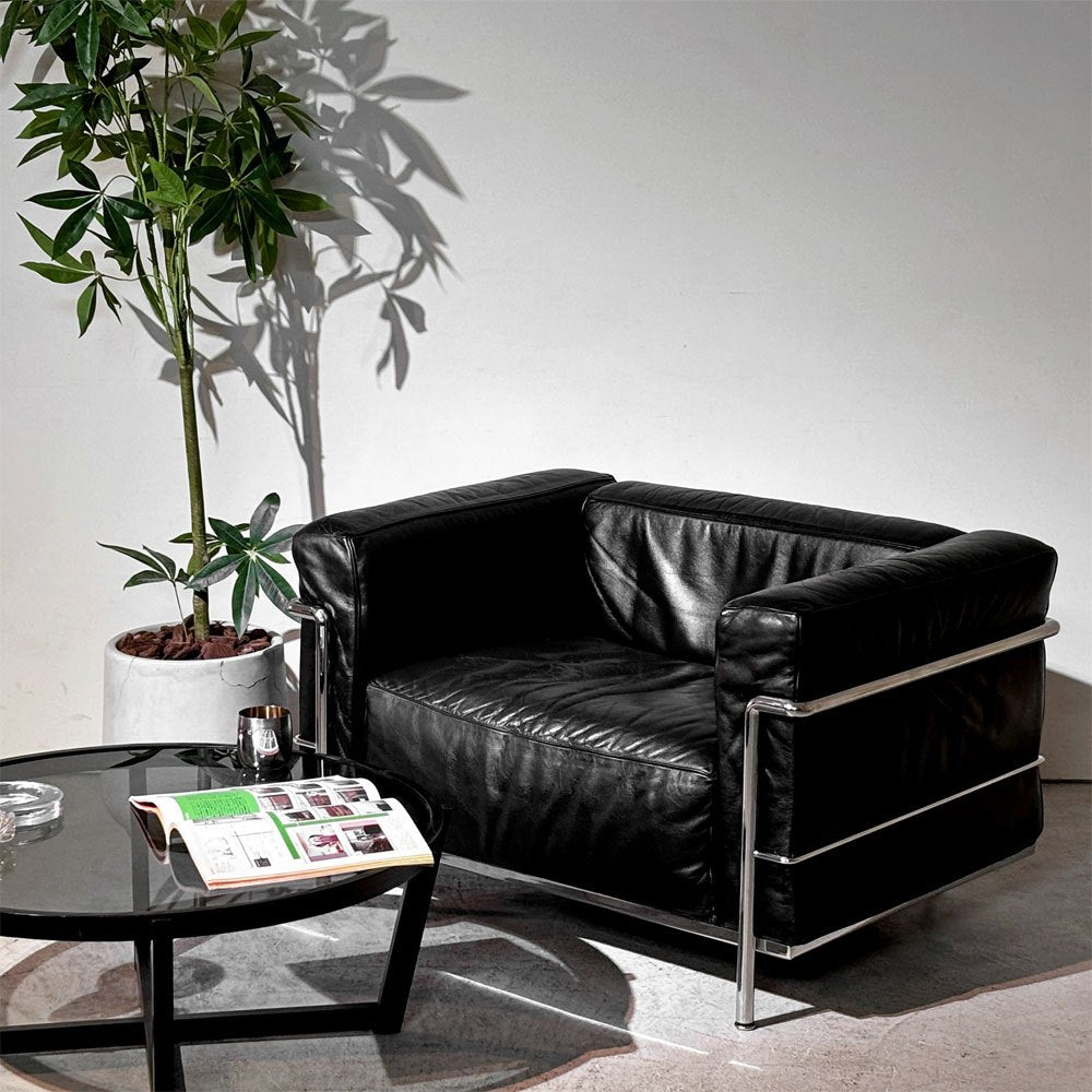 カッシーナ Cassina LC3 ソファ 1シーター 本革 ブラック ル・コルビュジェ ピエール・ジャンヌレ シャルロット・ペリアン デザイン ●