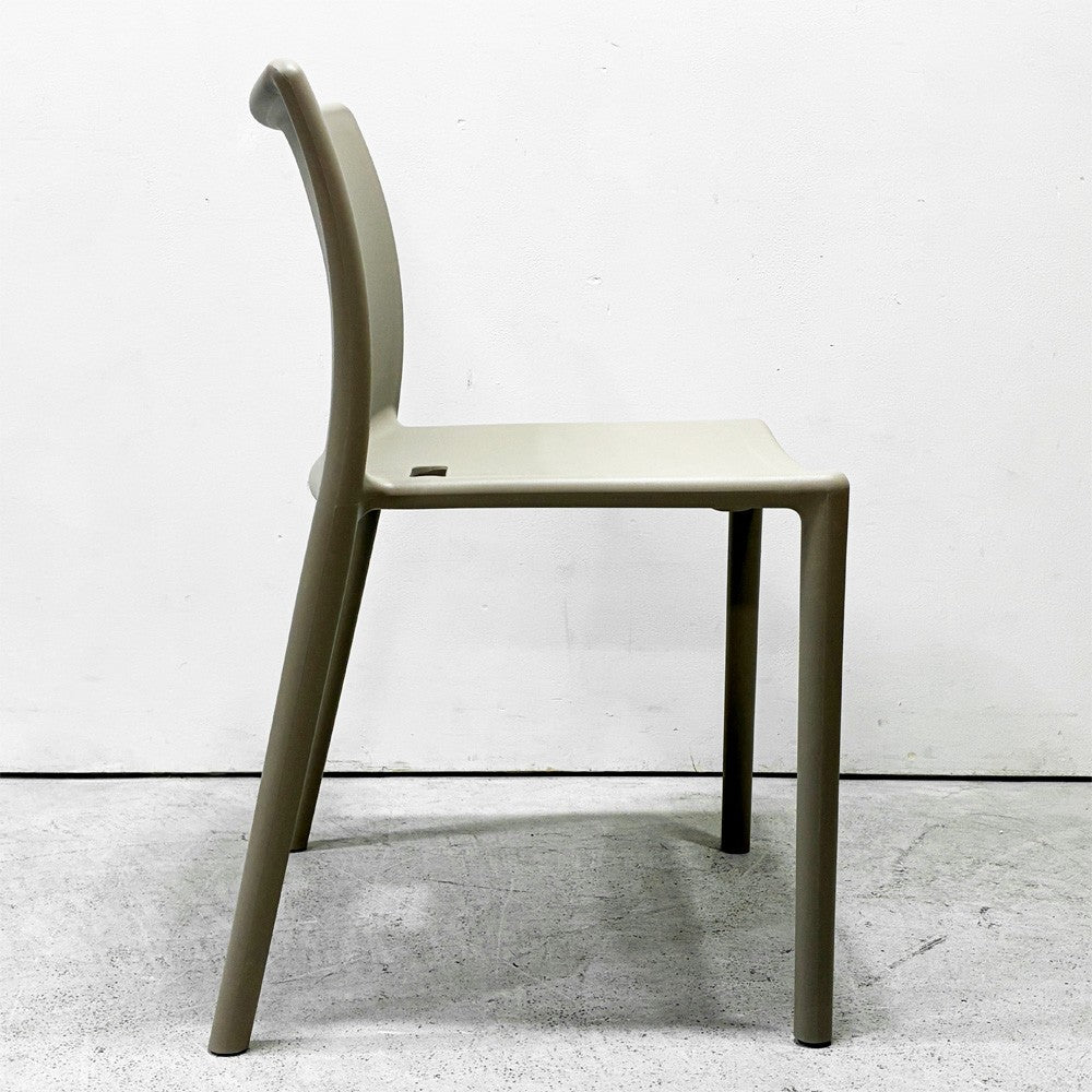 マジス MAGIS エアチェア AIR CHAIR スタッキングチェア ダイニングチェア ベージュ ジャスパー・モリソン 新品未使用品 美品 B ●