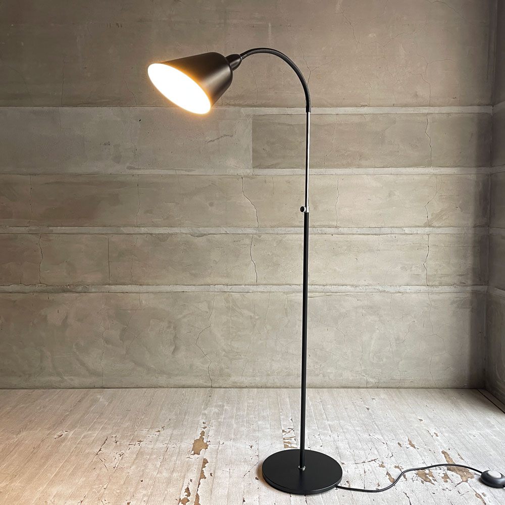 アンドトラディション &Tradition ベルビュー フロア ランプ AJ7 Bellevue Floor Lamp ブラック アルネ・ヤコブセン Arne Jacobsen デンマーク 北欧照明 廃番カラー 参考定価￥¥198,000-♪
