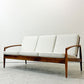 宮崎椅子製作所 ペーパーナイフソファ Paper Knife Sofa 3P 3人掛け ウォールナット材 ホワイト系 ファブリック カイ・クリスチャンセン ●