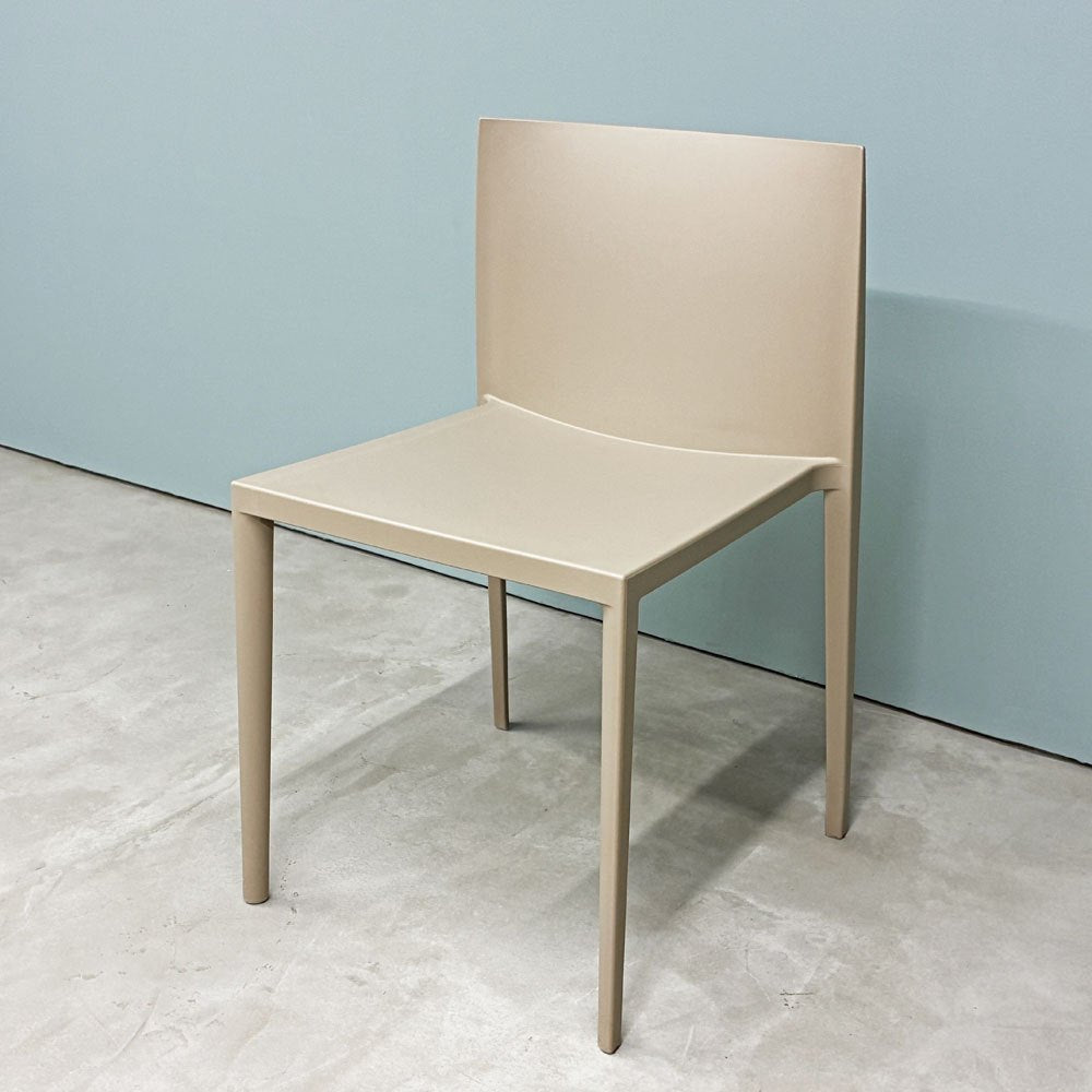 アンドリューワールド Andreu World セイルチェア Sail chair ダイニングチェア スタッキング バサルトグレー サーモポリマーシート Piergiorgio Cazzaniga ◎