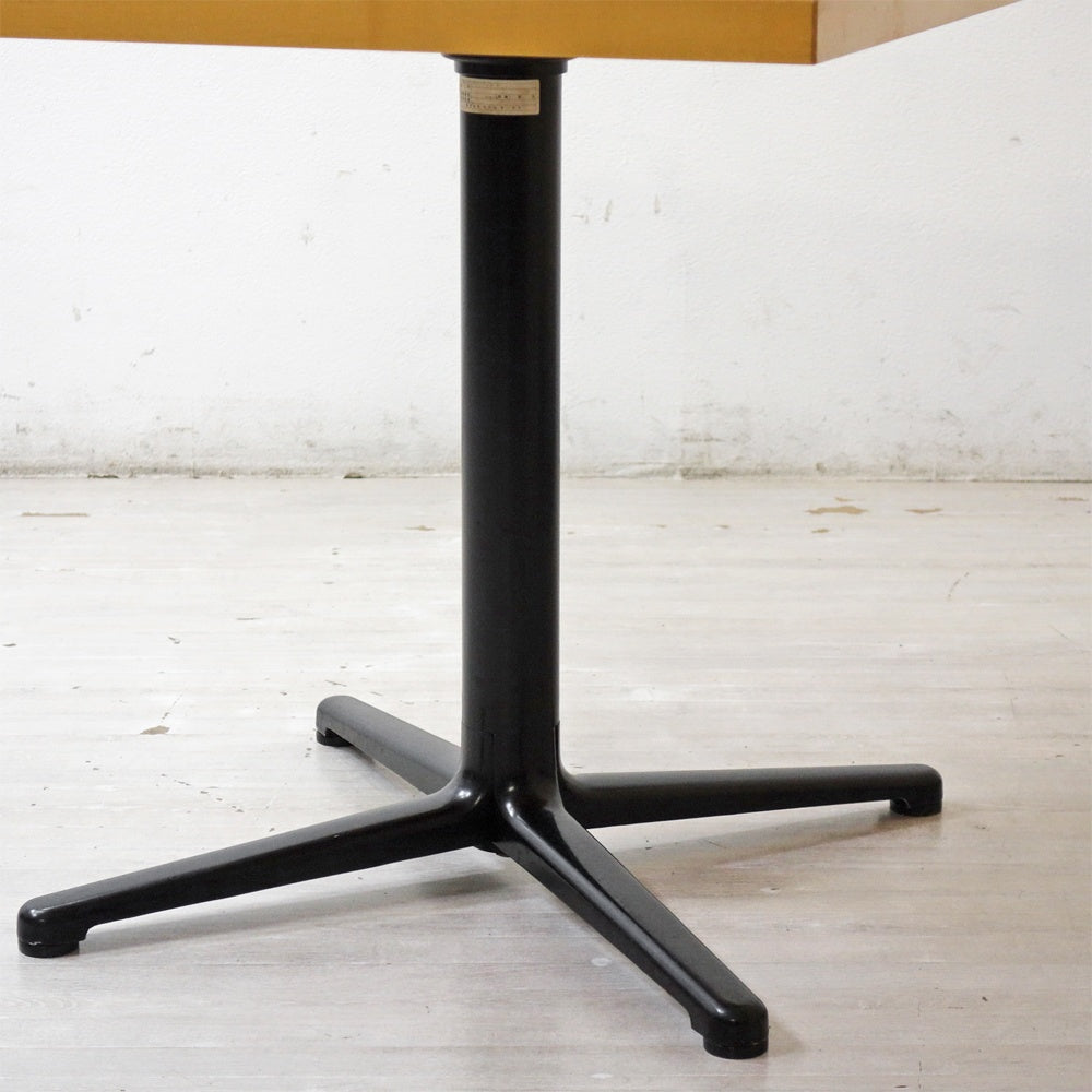 ホテルオークラ東京 別館 Hotel Okura カフェ カメリア 使用 カフェテーブル ダイニングテーブル W85cm ●