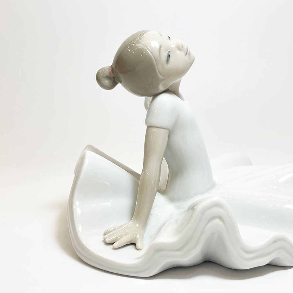 リヤドロ LLADRO ナオ NAO バレリーナ 少女 白磁 置物 オブジェ フィギュリン スペイン ★