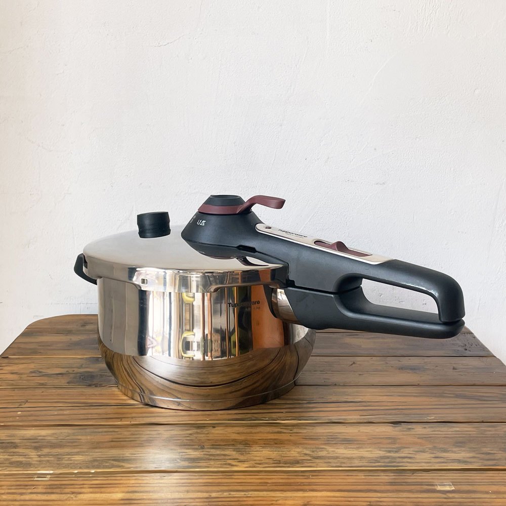 タッパーウェア Tupperware 圧力鍋 プレッシャークッカー Pressure Cooker 4.5L すのこ 三脚付 ステンレス ドイツ製 定価 45,000円 ★