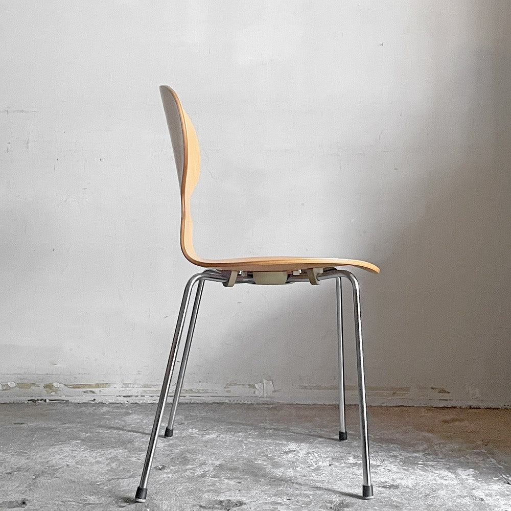 フリッツハンセン Fritz Hansen 3101 アリンコチェア アントチェア 4本脚 ナチュラルビーチ ラッカー仕上げ フェルトグライズ アルネ・ヤコブセン A ■