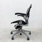 ハーマンミラー Herman Miller アーロンチェア Bサイズ ポスチャーフィット クラシックカーボンメッシュ ポリッシュドアルミベース レザーアーム ビル・スタンフ ＆ ドン・チャドウィック 〓