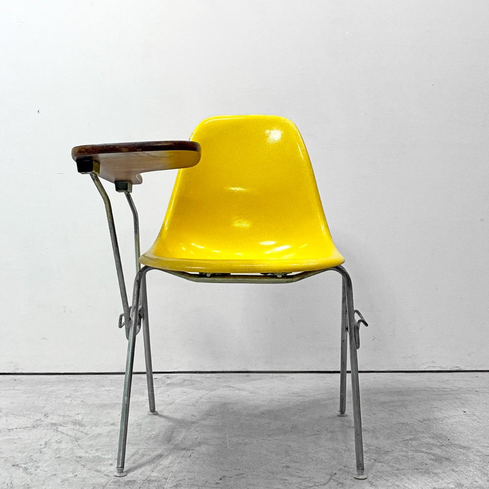ハーマンミラー Herman Miller サイドシェルチェア セカンド 2ndビンテージ FRP イエロー 肘掛けテーブル付 スクールベース イームズ ●