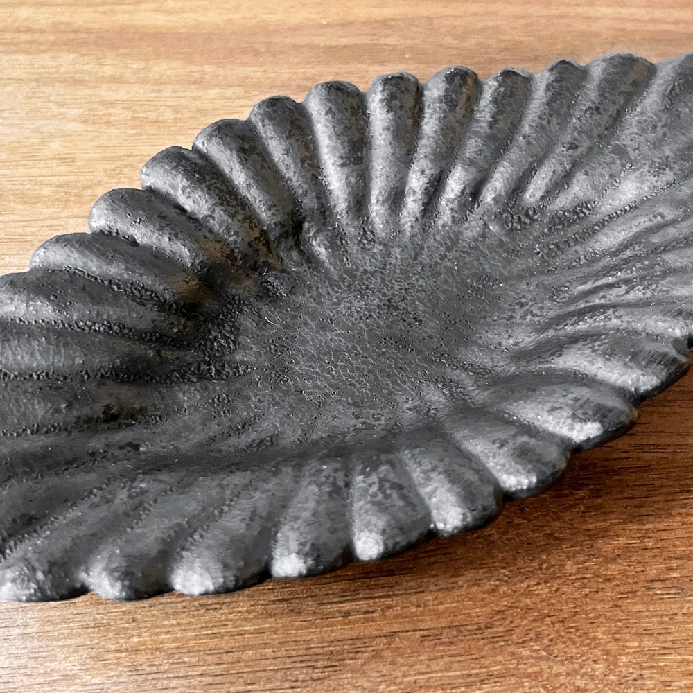 安福由美子 錆釉菊菱形皿 18.5cm 現代作家 ♪