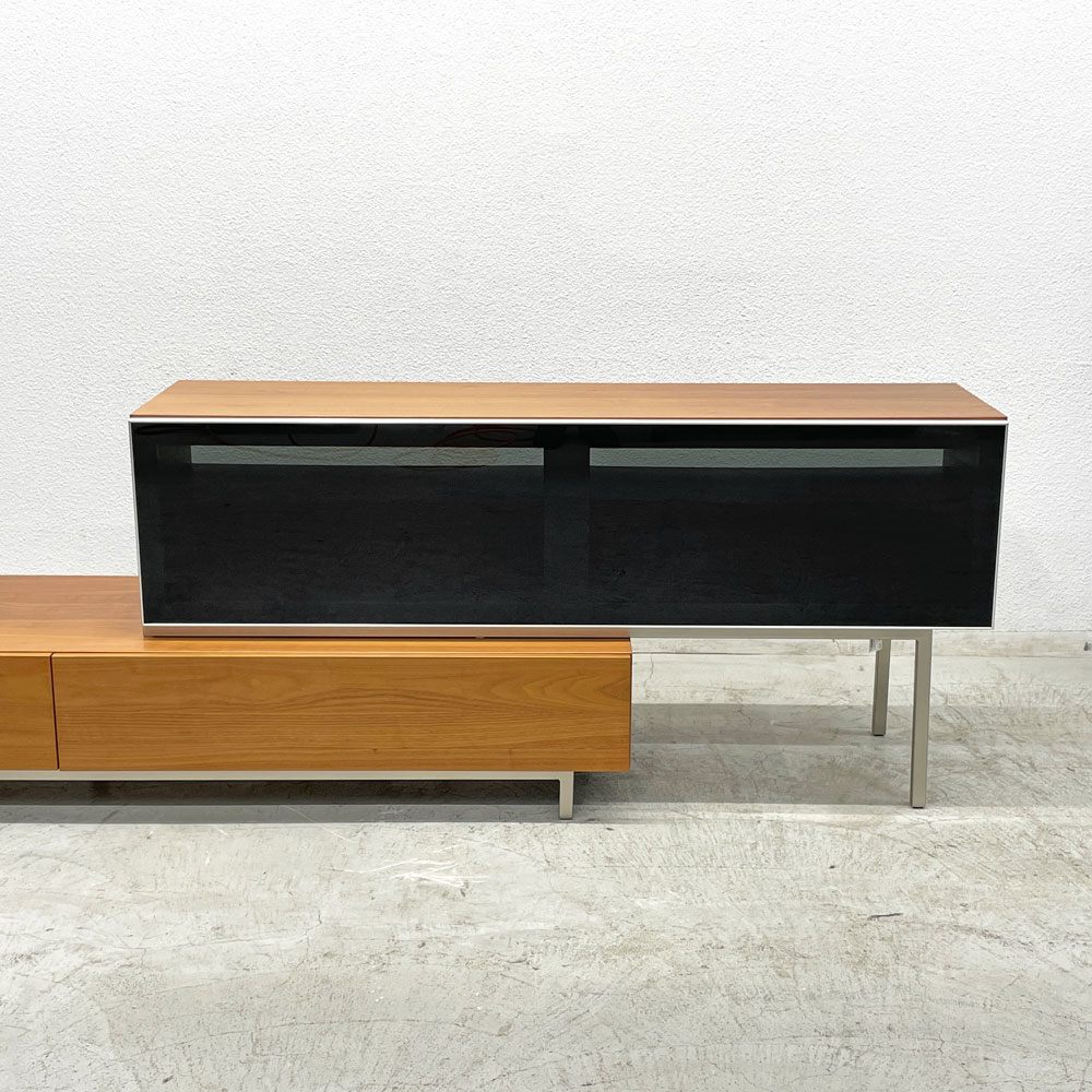 ボーコンセプト BoConcept ボラーニ Volani AVボード テレビボード スライド式 ウォールナット材 モダン ナチュラル 〓