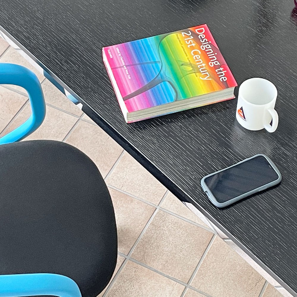 USMモジュラーファニチャー USM Haller USMハラーテーブル ワーキングデスク ダイニングテーブル オーク材 ブラック W150×D75×H74cm アジャスター ◇