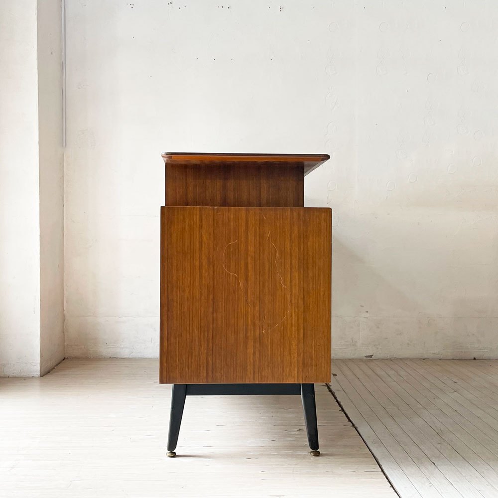 エベネゼルグーム Ebenezer Gomme ジープラン G-plan トラー & ブラック TOLA & BLACK サイドボード 3ドロワー ダブルドア ビンテージ 英国 ★