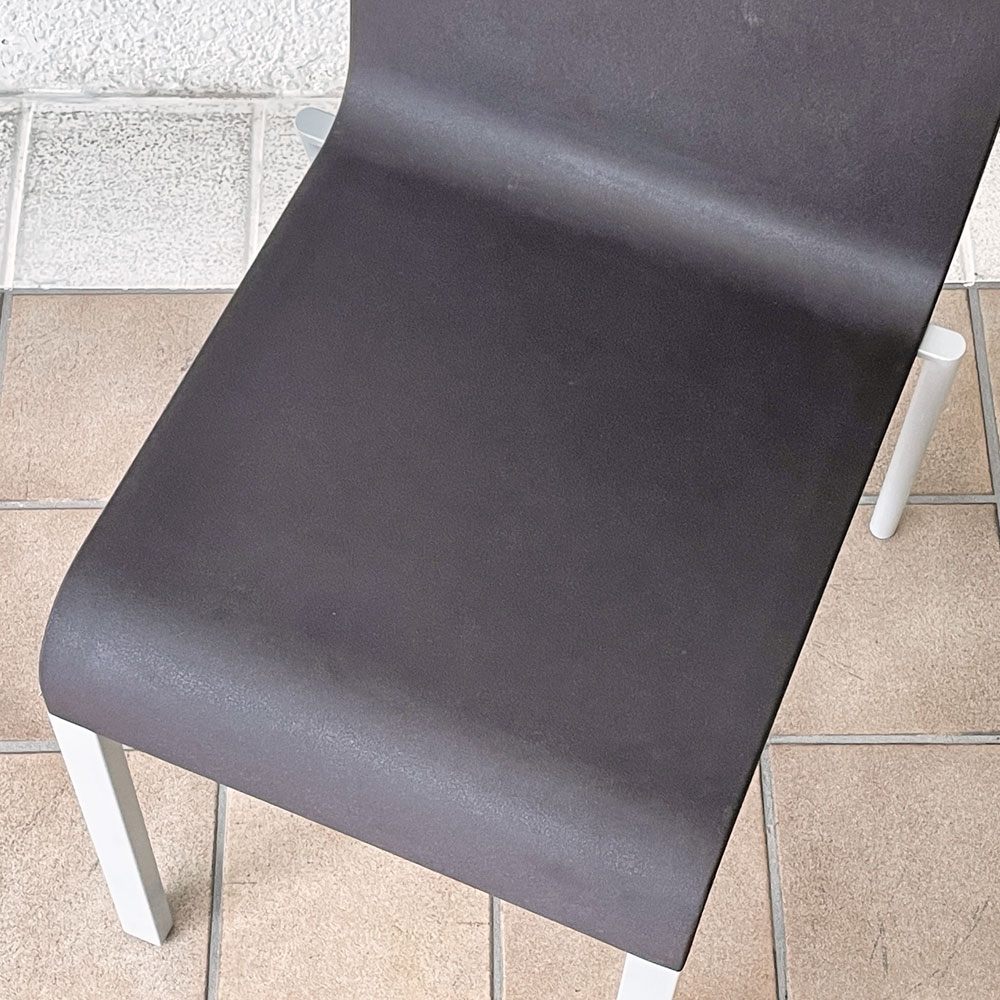 ヴィトラ vitra. ゼロスリー .03 ダイニングチェア スタッキングチェア ブラウン マールテン・ヴァン・セーヴェレン Maarten Van Severen B ◇