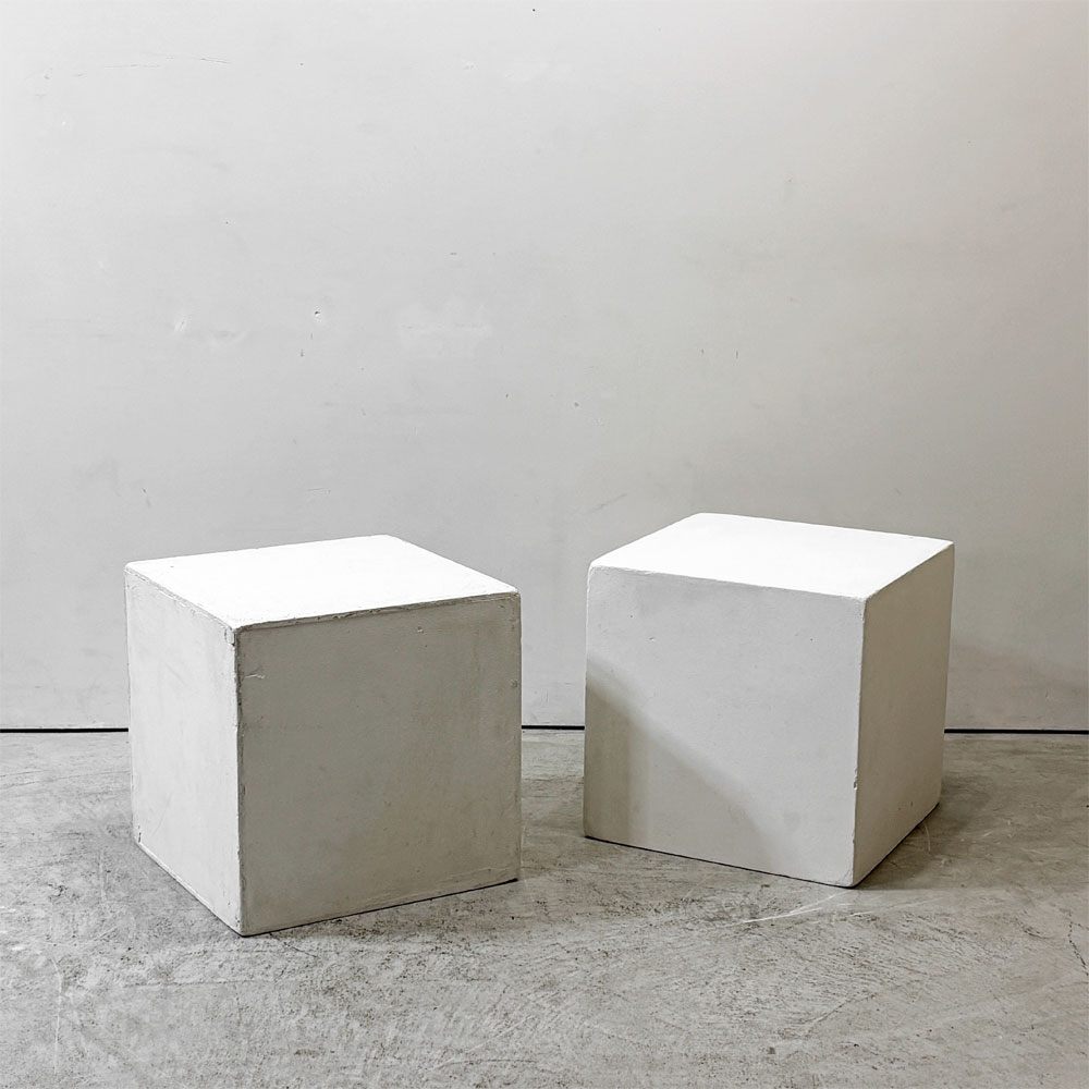 ディスプレイキューブ Display Cube ボックス型 センターテーブル ローテーブル ホワイトペイント インダストリアルデザイン ●