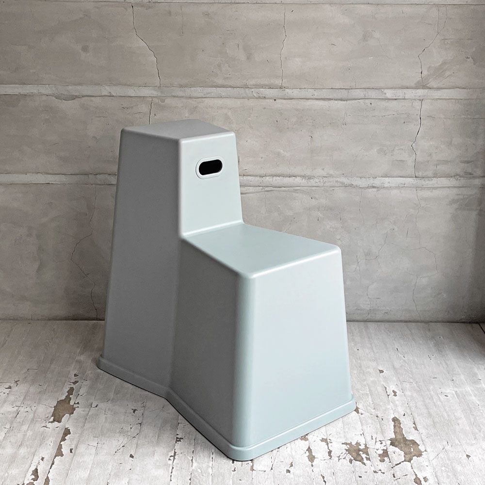 ヴィトラ vitra スツール ツール STOOL TOOL コンスタンチン・グルチッチ スタッキング ライトグレー スイス 定価48,400円 A ♪