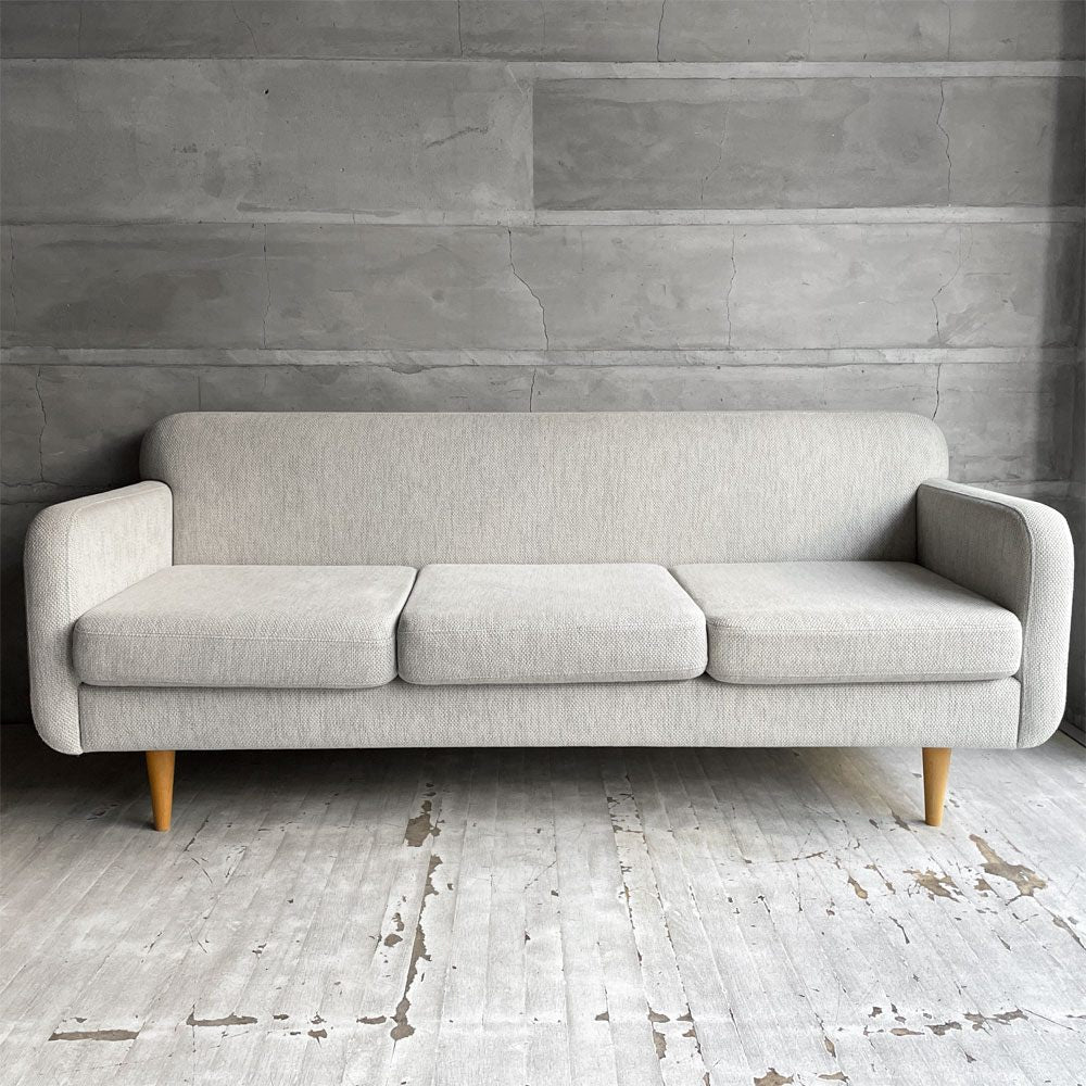 イデー IDEE ポーラ POLA SOFA 2.5人掛けソファ 2.5P ビーチ材 ファブリック ライトグレー系カラー 北欧スタイル 受注生産品 参考定価￥279,900～ ♪