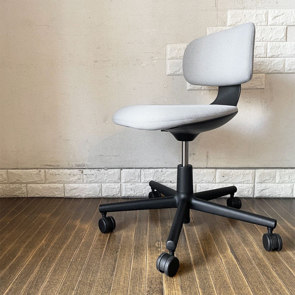 ヴィトラ vitra ルーキー Rookie デスクチェア キャスターチェア ライトグレーファブリック ×ディープブラック 高さ調整可 コンスタンチン・グルチッチ 定価￥78,100- ◎