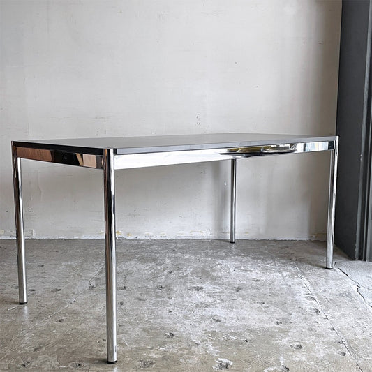 ユーエスエムハラー USM Haller モジュラーファニチャー ハラーテーブル ワーキングデスク ダイニング グラファイトグレー ラミネート天板 アジャスター 高さ調整機能付 スイス ■