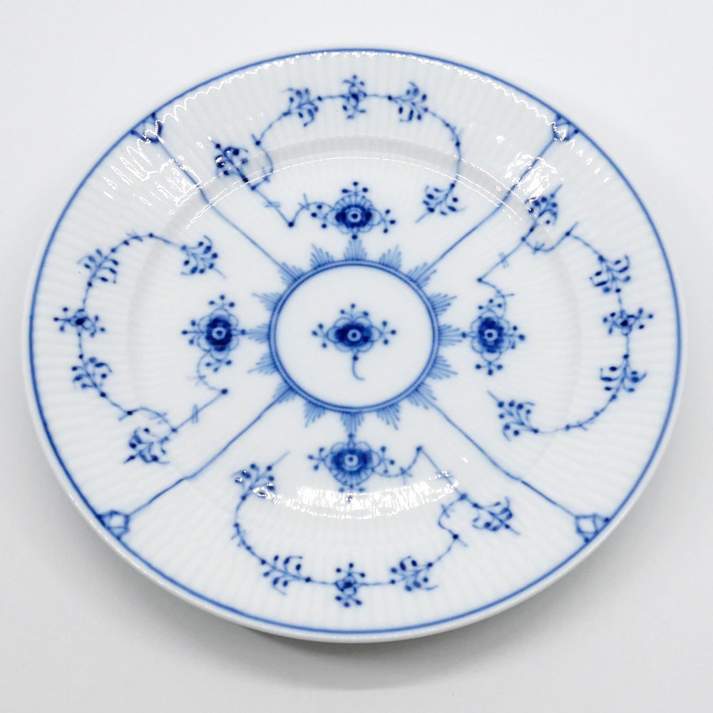 ロイヤルコペンハーゲン ROYAL COPENHAGEN ブルーフルーテッド プレイン Blue Fluted Plain プレート 22cm デンマーク 北欧食器 B ●