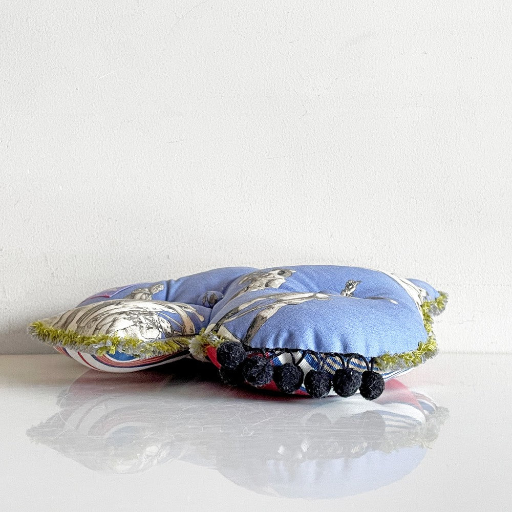 マウントハリ Mt.Hari スペード型 クッション 刺繍 H.P.DECO エイチピーデコシボネ cibone ATLIER取り扱い ■