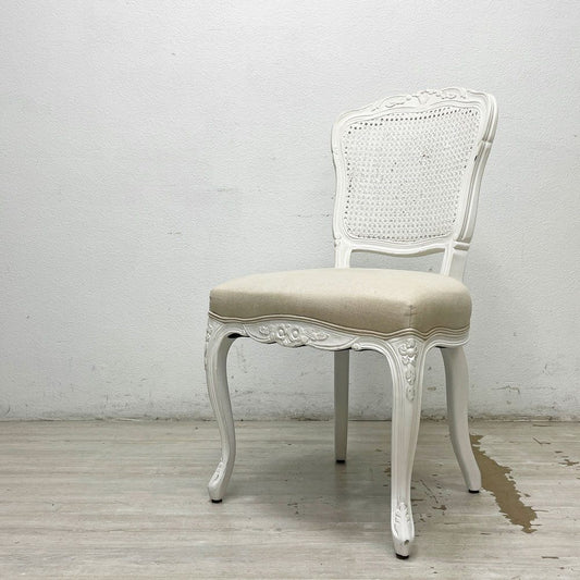 サラグレース Sarah Grace SGD デビュー ダイニングチェア DEBUT DINING CHAIR CHARM BD WHITE&NATURAL LINEN ラタンバック アンティーク風 参考定価 \55,000- A ●