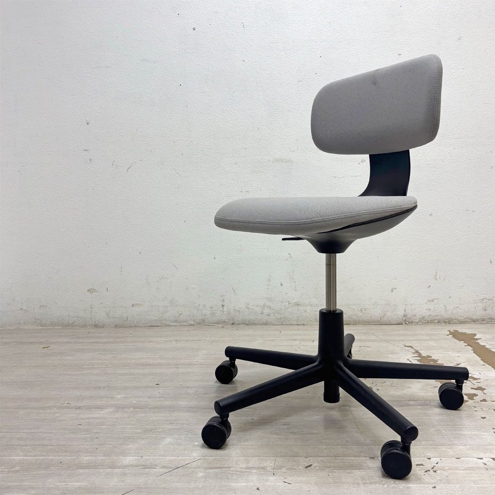 ヴィトラ vitra ルーキー Rookie デスクチェア キャスターチェア コンスタンチン・グルチッチ グレー系 ファブリッック 定価￥78,100-  B ●