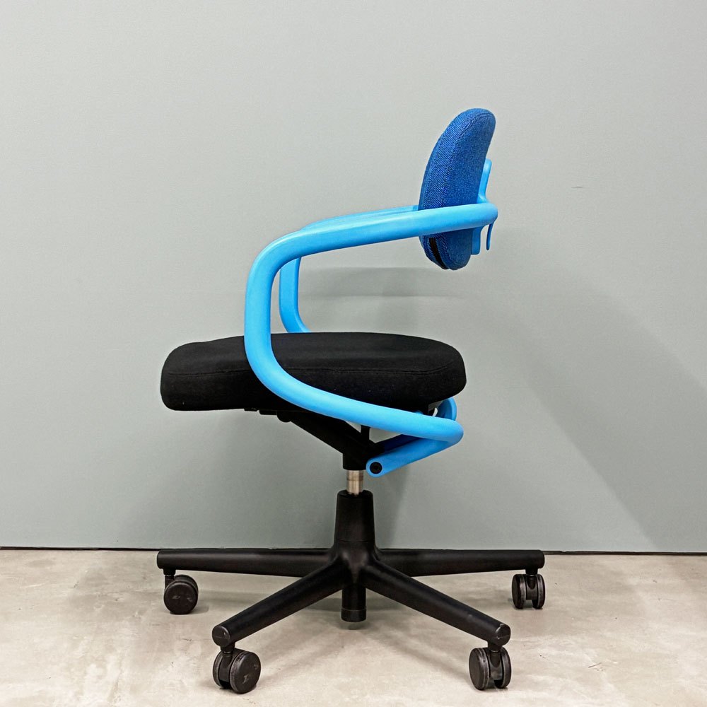 ヴィトラ Vitra オールスター Allstar オフィスチェア デスクチェア ブルー×ブラック コンスタンチン・グルチッチ 定価￥163,900- ◎