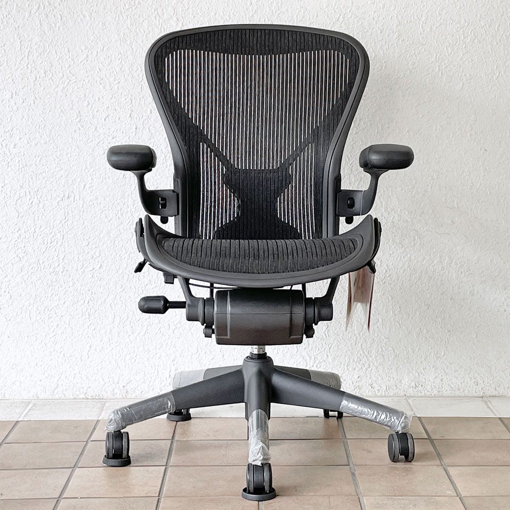ハーマンミラー Herman Miller アーロンチェア クラシック Bサイズ ポスチャーフィット フル装備 グラファイトベース ヘッドレスト付き ◇