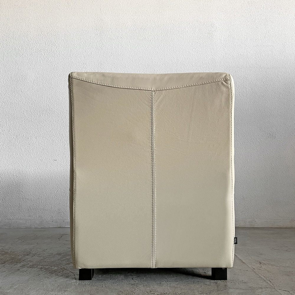 アクタス ACTUS チャプター CHAPTER SOFA 1シーターソファ 牛本革 フェザークッション オフホワイト系 参考価格￥86,000- 〓